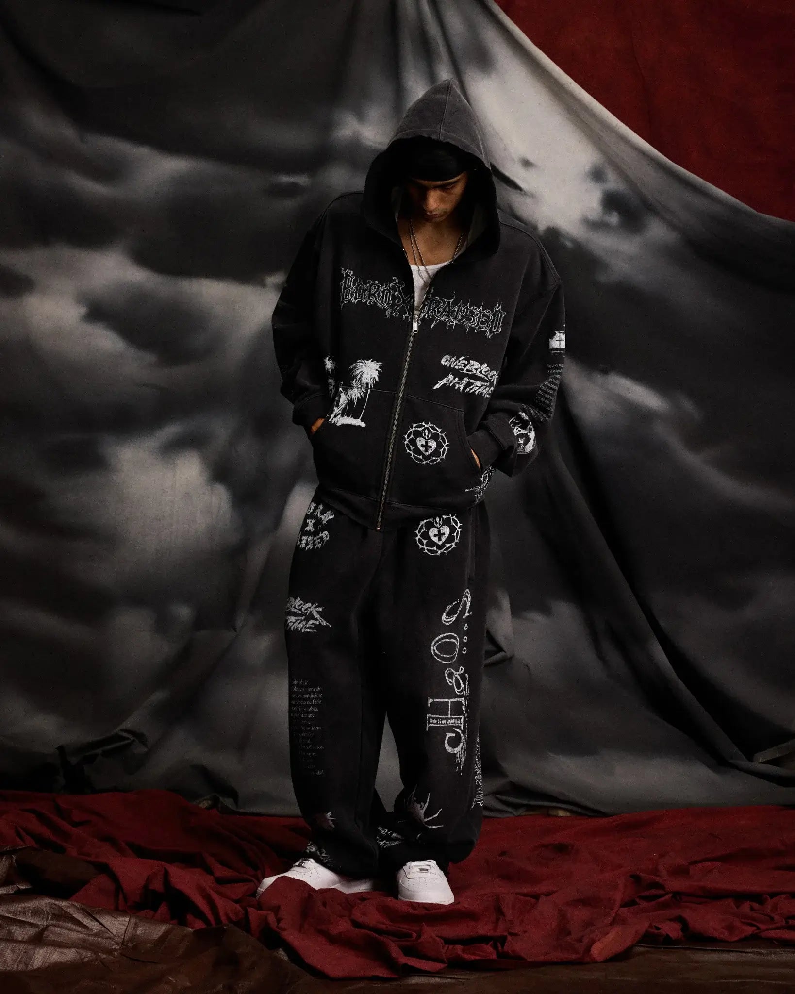 LLORONA ZIP-UP HOODIE: VINTAGE BLACK

